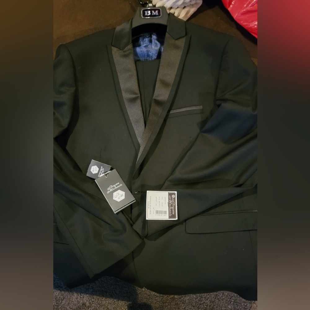 Men’s tuxedo size 46/40